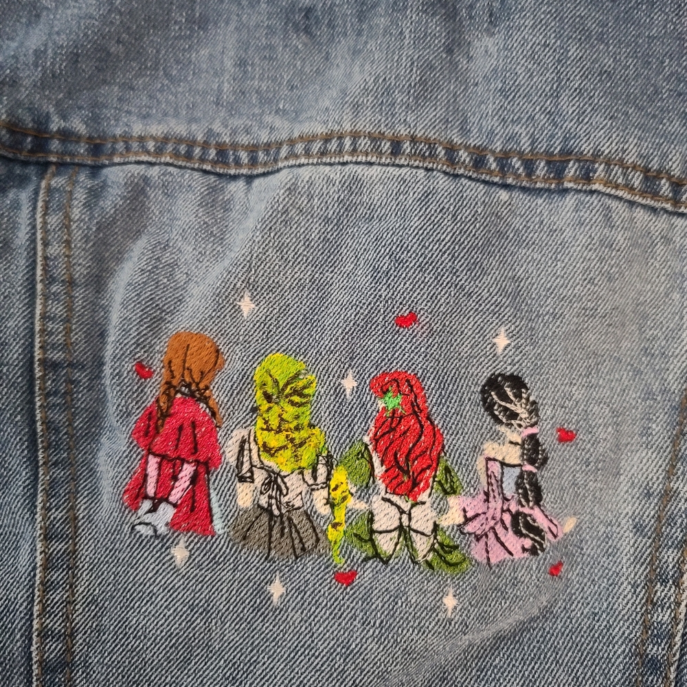 Princess Crew Group Embroidered Denim Girls Jacket Disney Size 7